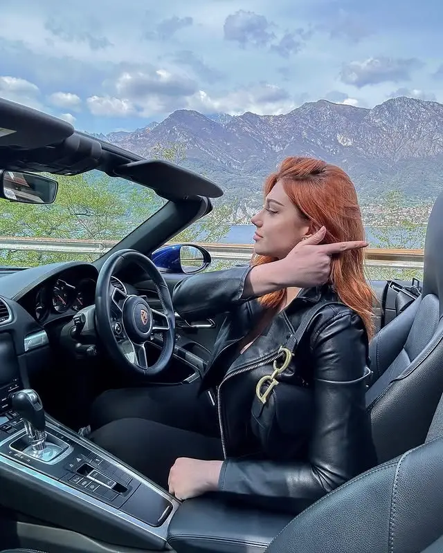 Blackwidof Net Worth